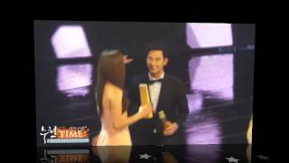 Kim Soo Hyun amp Jun Ji Hyun  Sweet Moments Part 2  50th Baeksang Art Award 2014 [upl. by Norrag491]