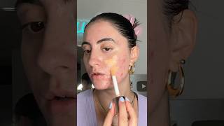 THE PERFECT ILLUMINATOR FOR TEXTUTED SKIN Makeup Revolution 4 in 1 Perfector Review makeuptips [upl. by Nickolai360]