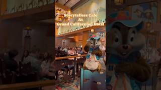 Mickey and friends at Storytellers cafe🧡disneylanddisneycaliforniadisneyparksdisneyrestaurant [upl. by Muhan]