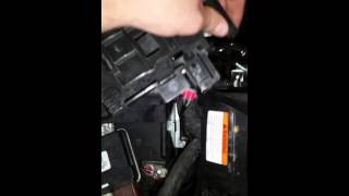 How to charge the battery on a 2014 Tri Glide [upl. by Wilhelmine]