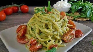 Spaghetti al pesto di rucola e pomodorini [upl. by Neggem]