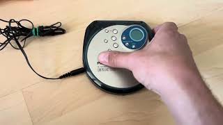 Panasonic SLSX390 portable cdplayer music disc device test [upl. by Ymeraj861]