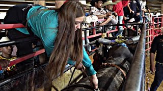 quotUna Mujer le Puso EL Verijero A Su Toro Y Gano El Torneo Toros De Reparquot😲💪 [upl. by Nada]