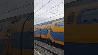 VIRM komt door Station Breukelen [upl. by Ogawa]