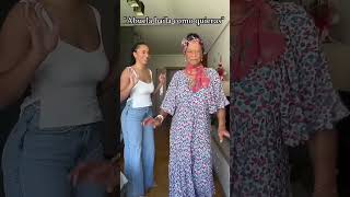 Mi Abuela Baila Salsa con Estilo short [upl. by Devonne]