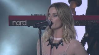 Gin Wigmore quotWritten In The Waterquot at the VNZMAs 2015 [upl. by Atinna]