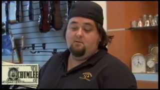 Chumlee quotle saca la piedraquot a un cliente [upl. by Ahsiekin]