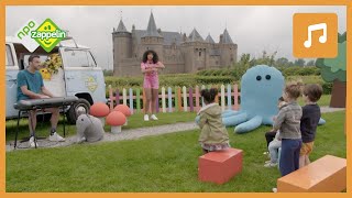 DE WIELEN VAN DE BUS  Kinderliedje uit de Wereld van Zappelin  NPO Zappelin [upl. by Unders]