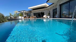 Mougins  Villa contemporaine avec vue mer dans domaine fermé [upl. by Viveca]