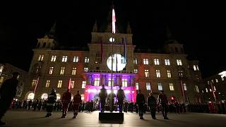 RadetzkyMarsch zum Nationalfeiertag bei der Flaggenparade in Graz [upl. by Leinahtam]