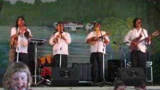 Walisuma  live at Yungaburra Folk Festival [upl. by Halland]