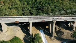 Autostrade la spettacolare operazione di brillamento del viadotto Torraccia sulla A1 [upl. by Htiel]