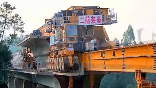 A impressionante construção da maior ponte do Mundo na China [upl. by Jamieson]