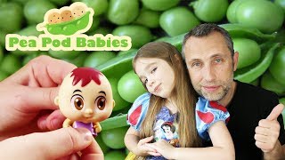 PEA POD BABIES  Des BEBES qui NAISSENT dans des COSSES de PETITS POIS  Green amp Vegan [upl. by Zoa]