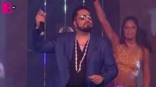 Mika Singh Performs Live at BritAsia TV Music Awards 2018 [upl. by Salchunas]