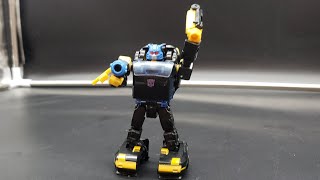 Transformers Shattered Glass Goldbug review [upl. by Nnyllatsyrc491]