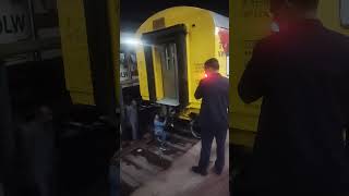 💖💗Railway Shunting workers💖 railway train [upl. by Tormoria]