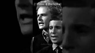 Simon amp Garfunkel  Mrs Robinson Live 1981  Mrs robinson Simon and Garfunkel [upl. by Walden]