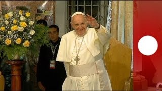 Papa Francesco lancia appello contro liberalizzazione droghe [upl. by Annnora]