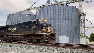 Norfolk Southern Westbound Intermodal Train Wawaka Indiana [upl. by Ardin995]