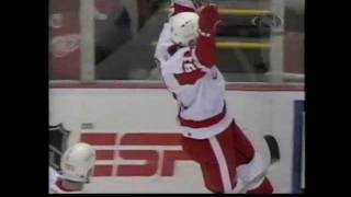 Sergei Fedorov One Handed Goal Game 5 2002 vs Vancouver [upl. by Llevra]