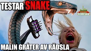 TESTAR SNAKE PÅ GRÖNA LUND MALIN BÖRJAR GRÅTA [upl. by Kennan]