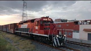 locomotora sd402 FXE 3156 liderado el tirmar rumbo a Celaya pasando por salamanca guanajuato México [upl. by Severin200]