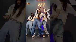 English ki book पढ़ रही है trending shortvideo dance trendingshorts song love [upl. by Ruvolo199]